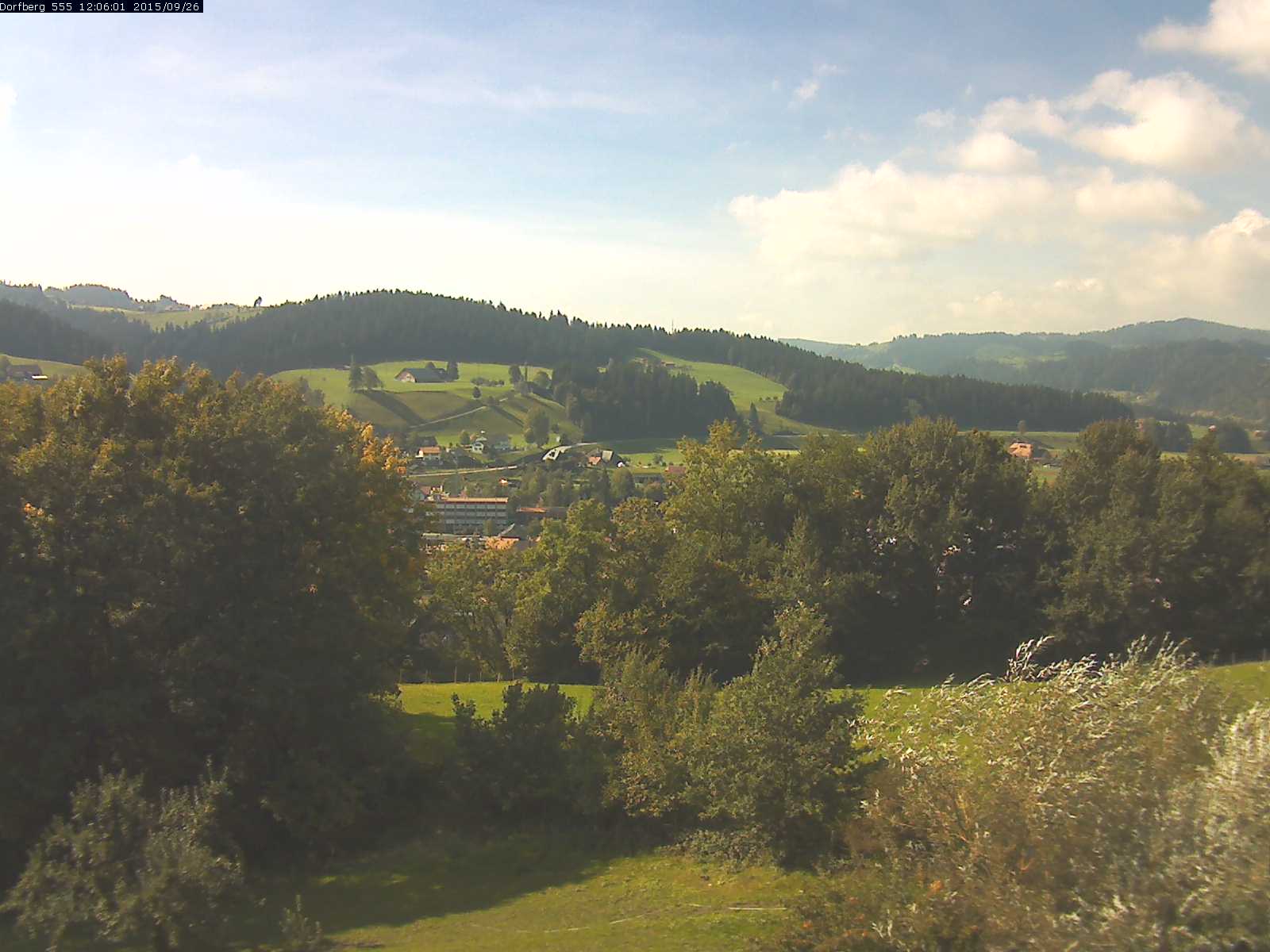 Webcam-Bild: Aussicht vom Dorfberg in Langnau 20150926-120601