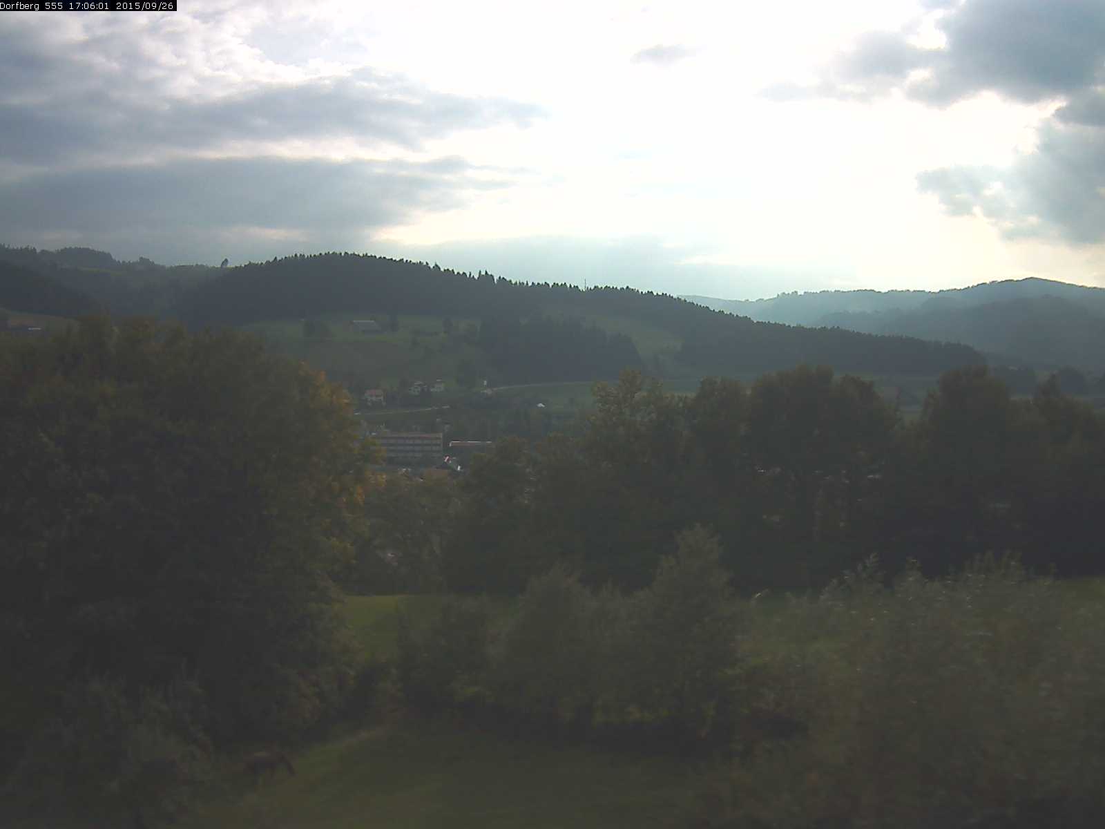 Webcam-Bild: Aussicht vom Dorfberg in Langnau 20150926-170601