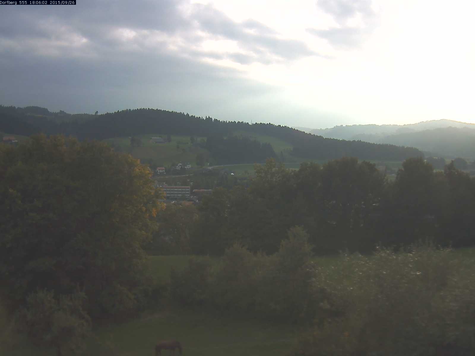 Webcam-Bild: Aussicht vom Dorfberg in Langnau 20150926-180601
