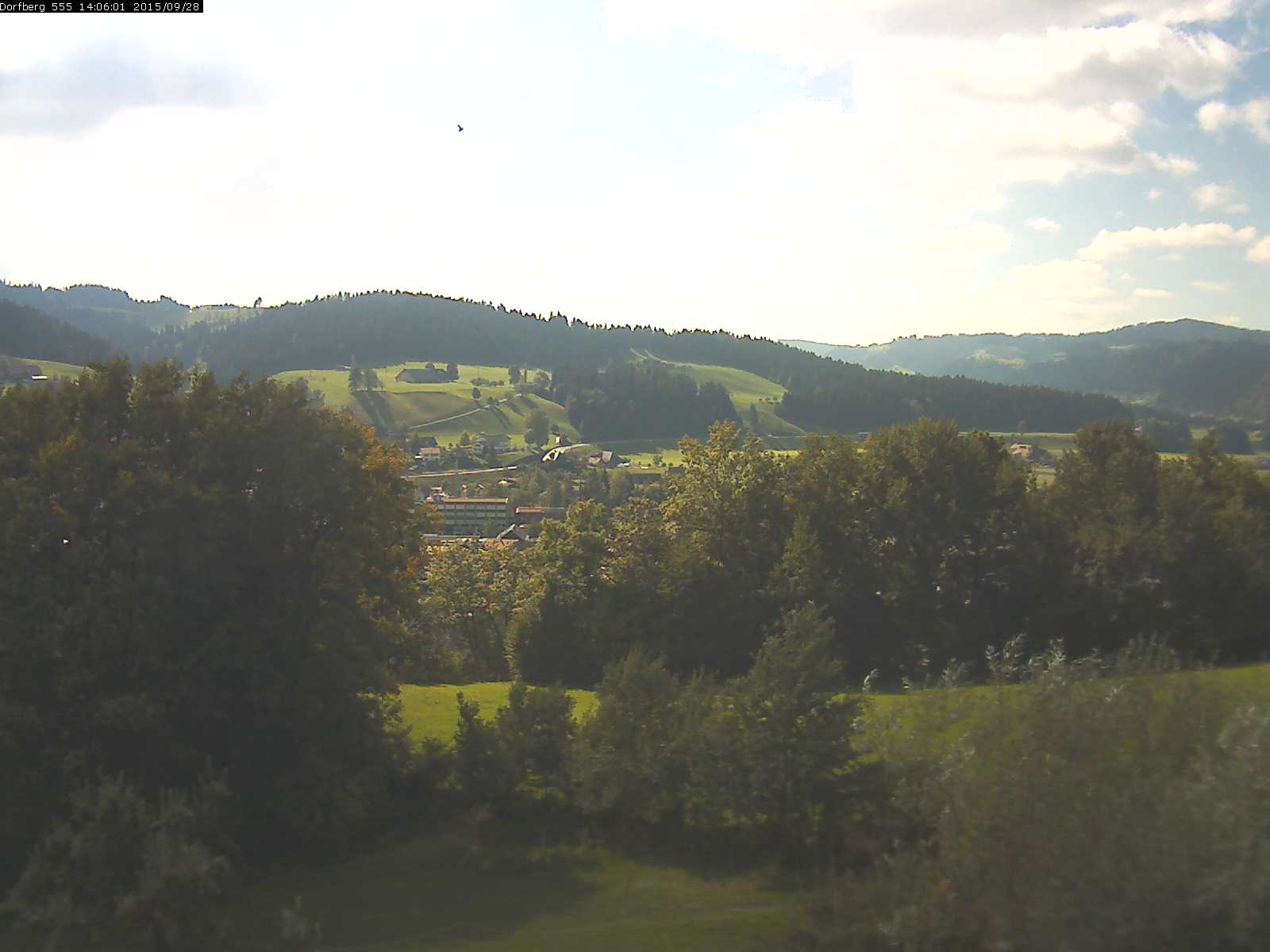 Webcam-Bild: Aussicht vom Dorfberg in Langnau 20150928-140601