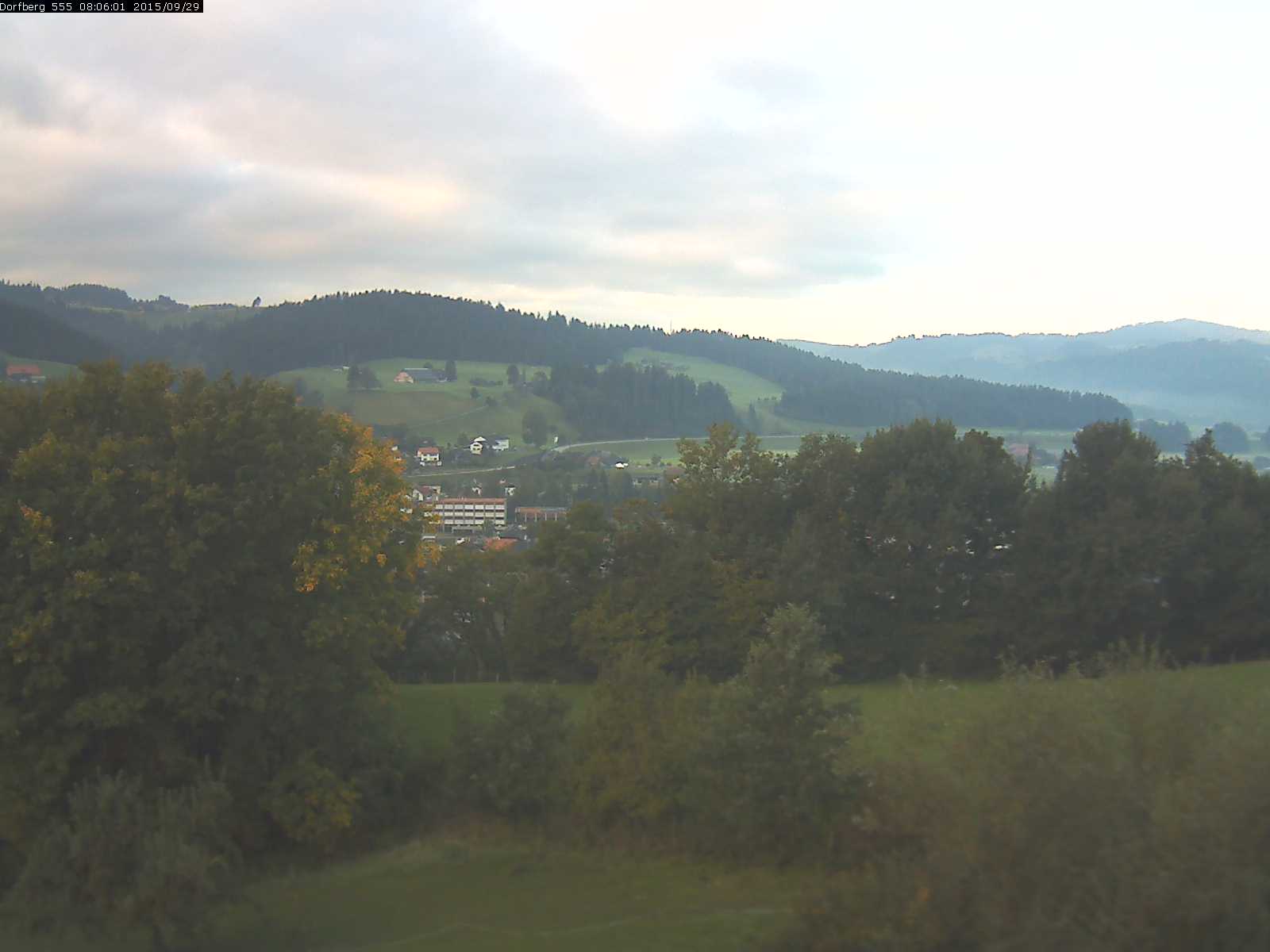 Webcam-Bild: Aussicht vom Dorfberg in Langnau 20150929-080601