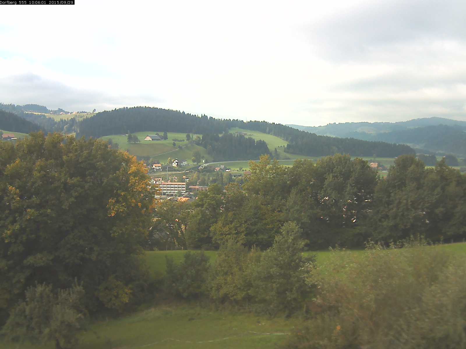 Webcam-Bild: Aussicht vom Dorfberg in Langnau 20150929-100601
