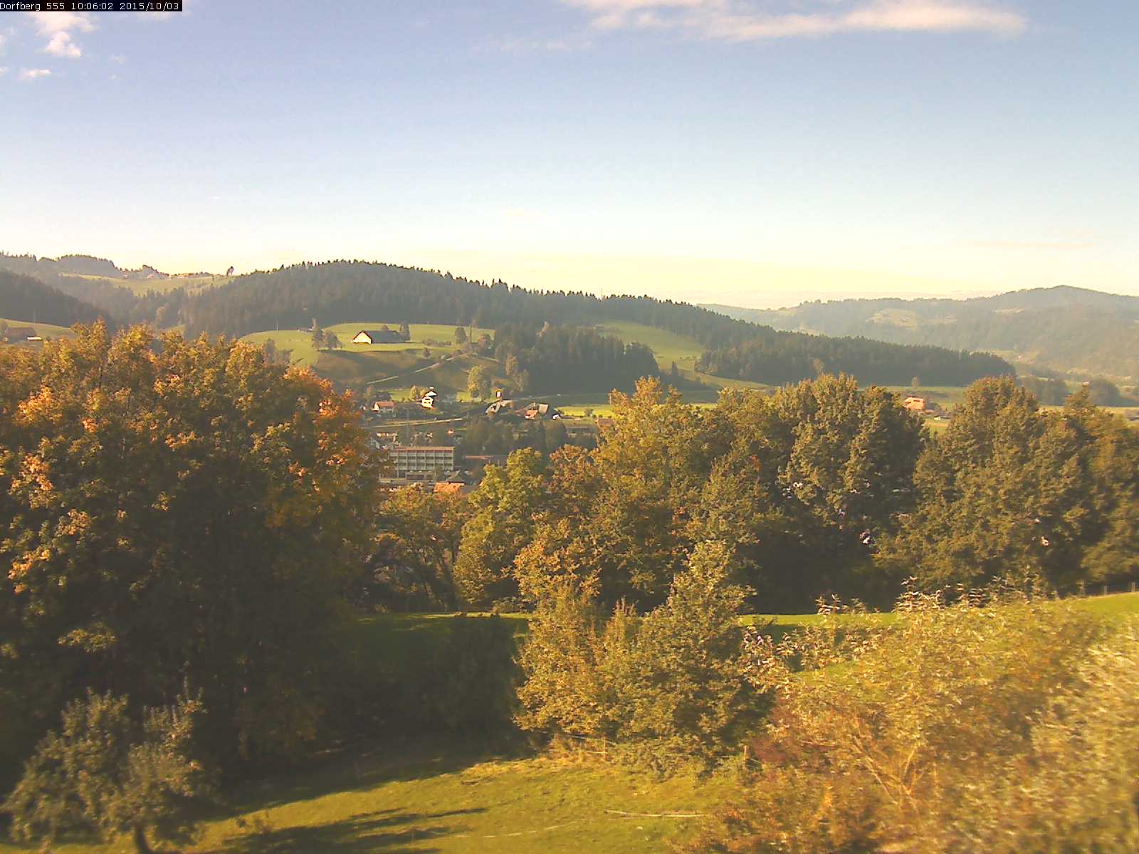 Webcam-Bild: Aussicht vom Dorfberg in Langnau 20151003-100601