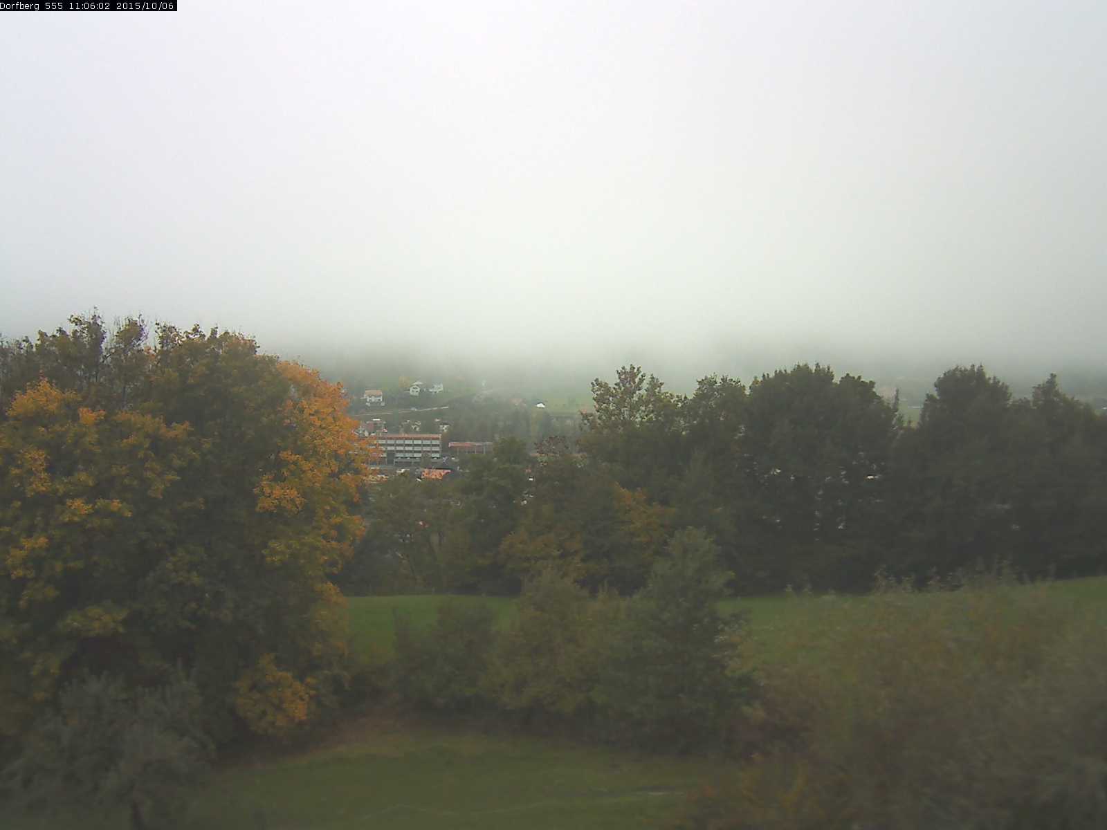 Webcam-Bild: Aussicht vom Dorfberg in Langnau 20151006-110602