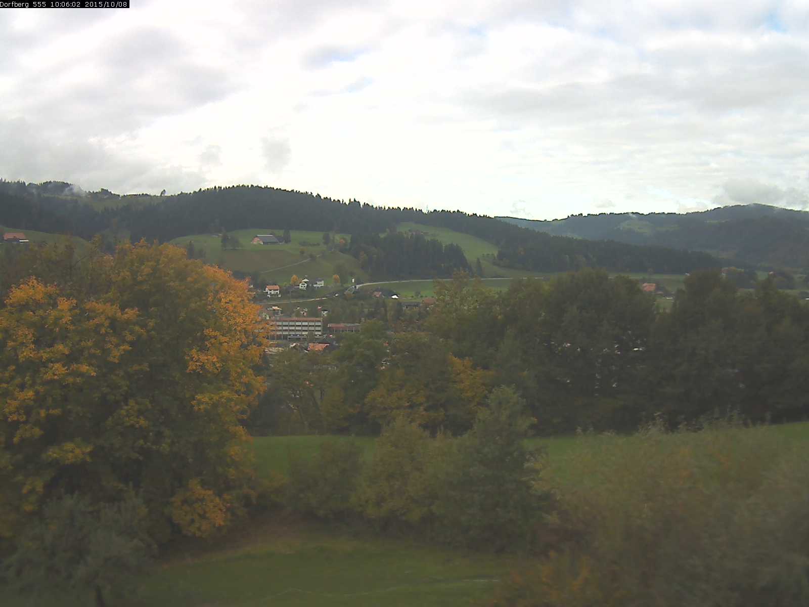 Webcam-Bild: Aussicht vom Dorfberg in Langnau 20151008-100601