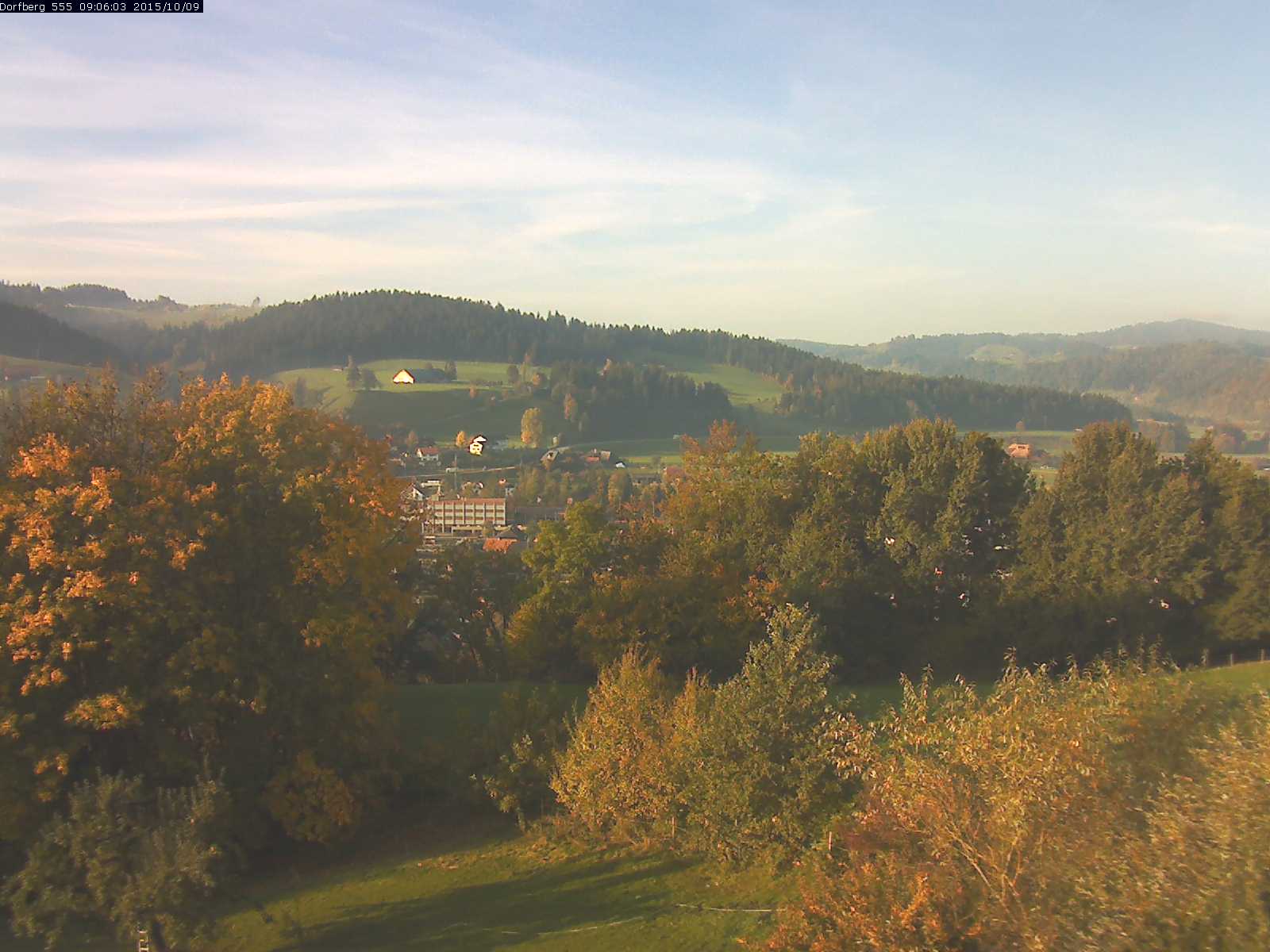 Webcam-Bild: Aussicht vom Dorfberg in Langnau 20151009-090601