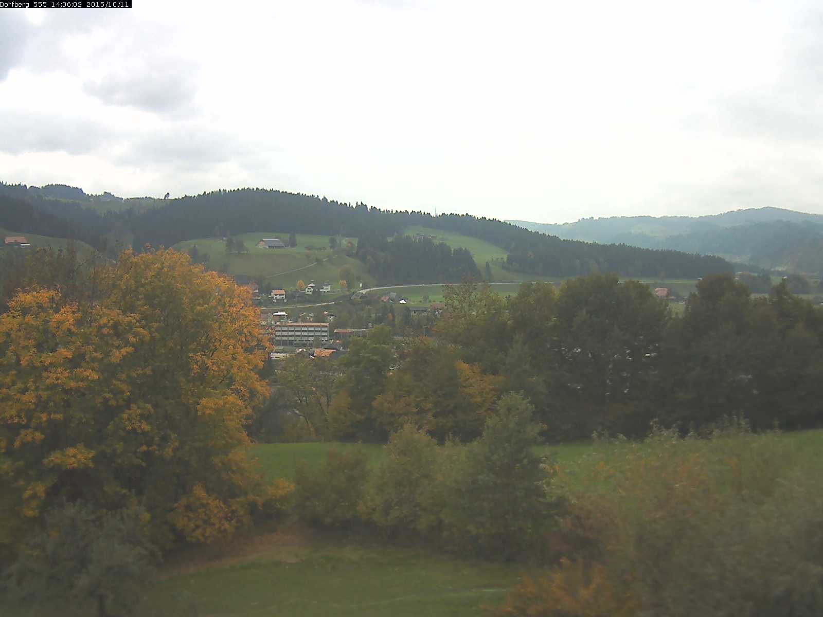 Webcam-Bild: Aussicht vom Dorfberg in Langnau 20151011-140601