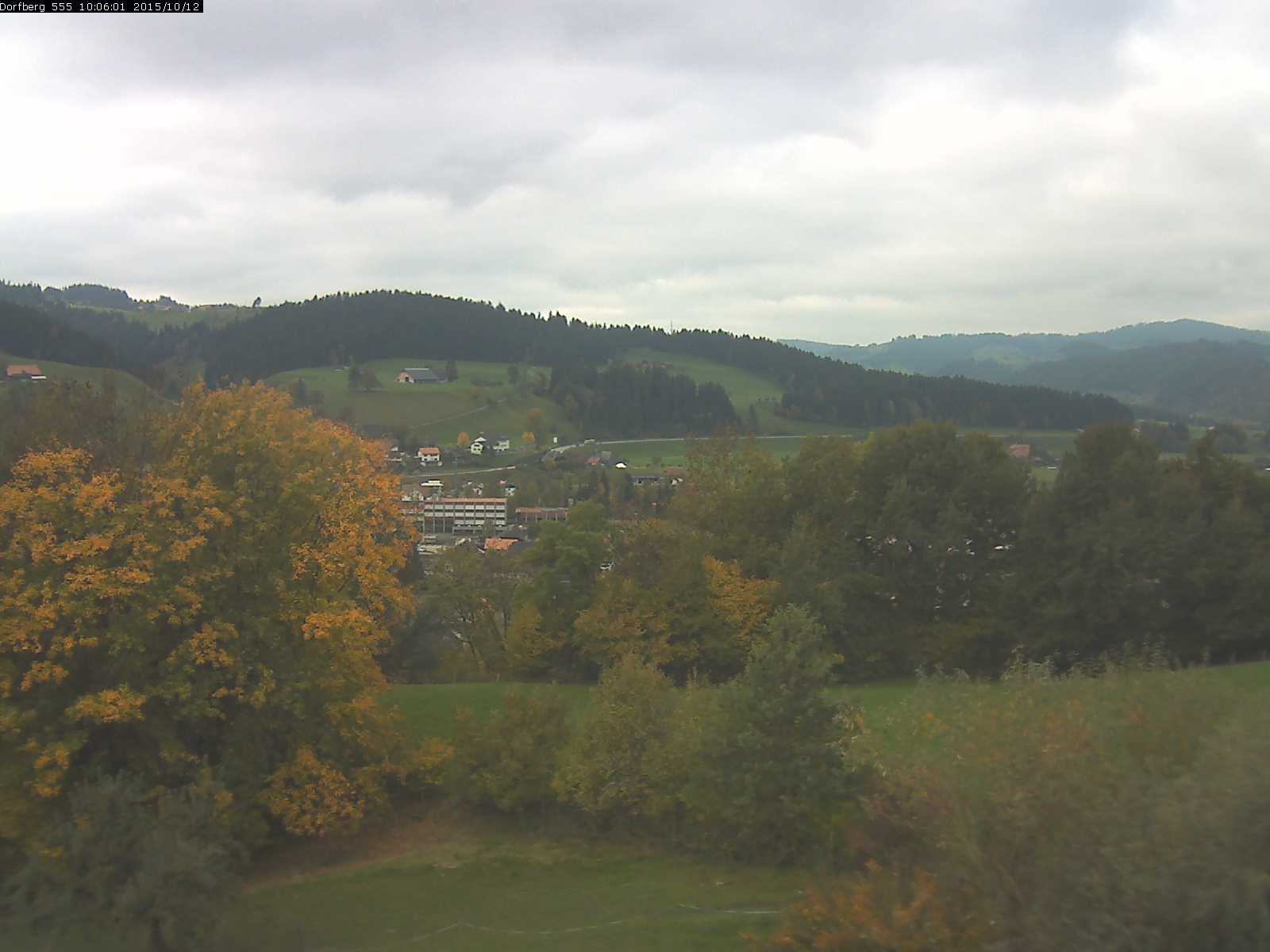 Webcam-Bild: Aussicht vom Dorfberg in Langnau 20151012-100601