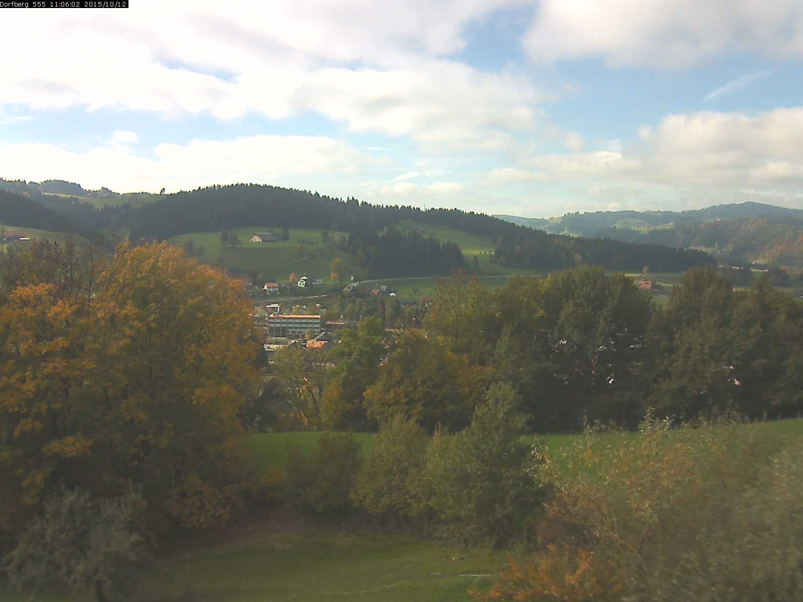 Webcam-Bild: Aussicht vom Dorfberg in Langnau 20151012-110601