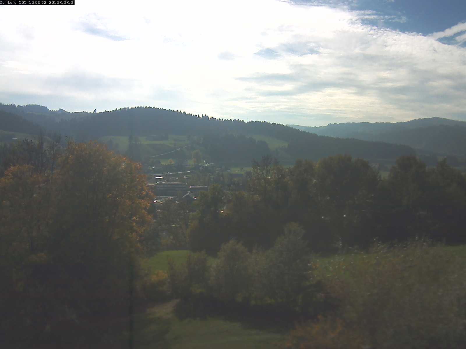 Webcam-Bild: Aussicht vom Dorfberg in Langnau 20151012-150602