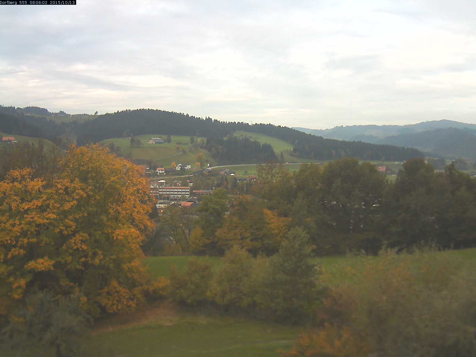 Webcam-Bild: Aussicht vom Dorfberg in Langnau 20151013-080601