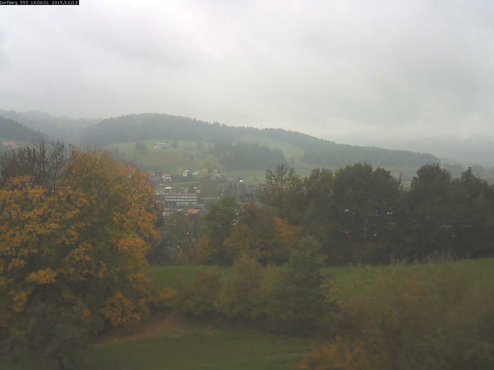 Webcam-Bild: Aussicht vom Dorfberg in Langnau 20151013-160601