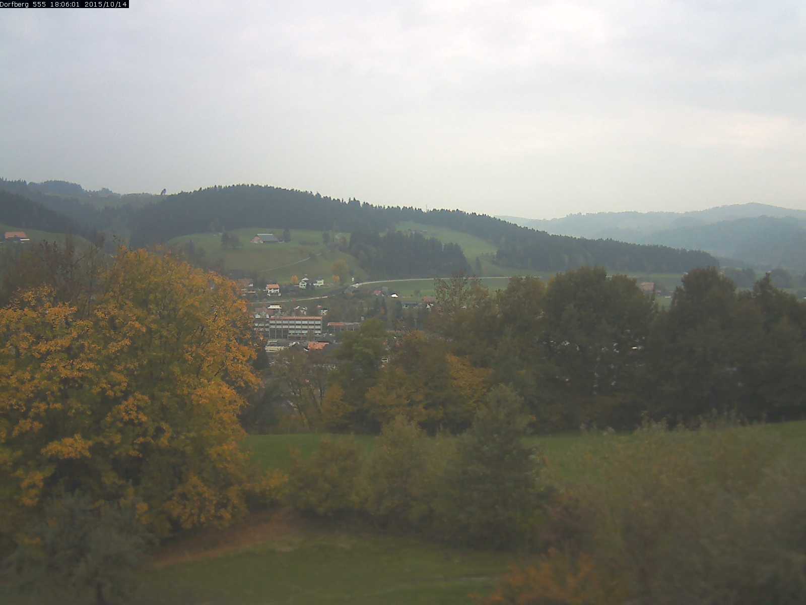 Webcam-Bild: Aussicht vom Dorfberg in Langnau 20151014-180601