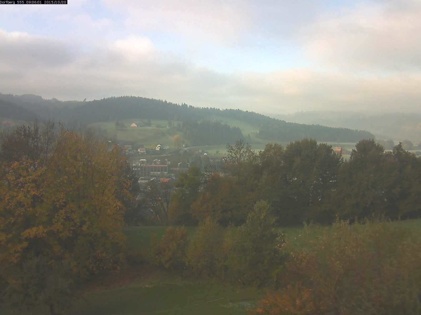 Webcam-Bild: Aussicht vom Dorfberg in Langnau 20151020-090601