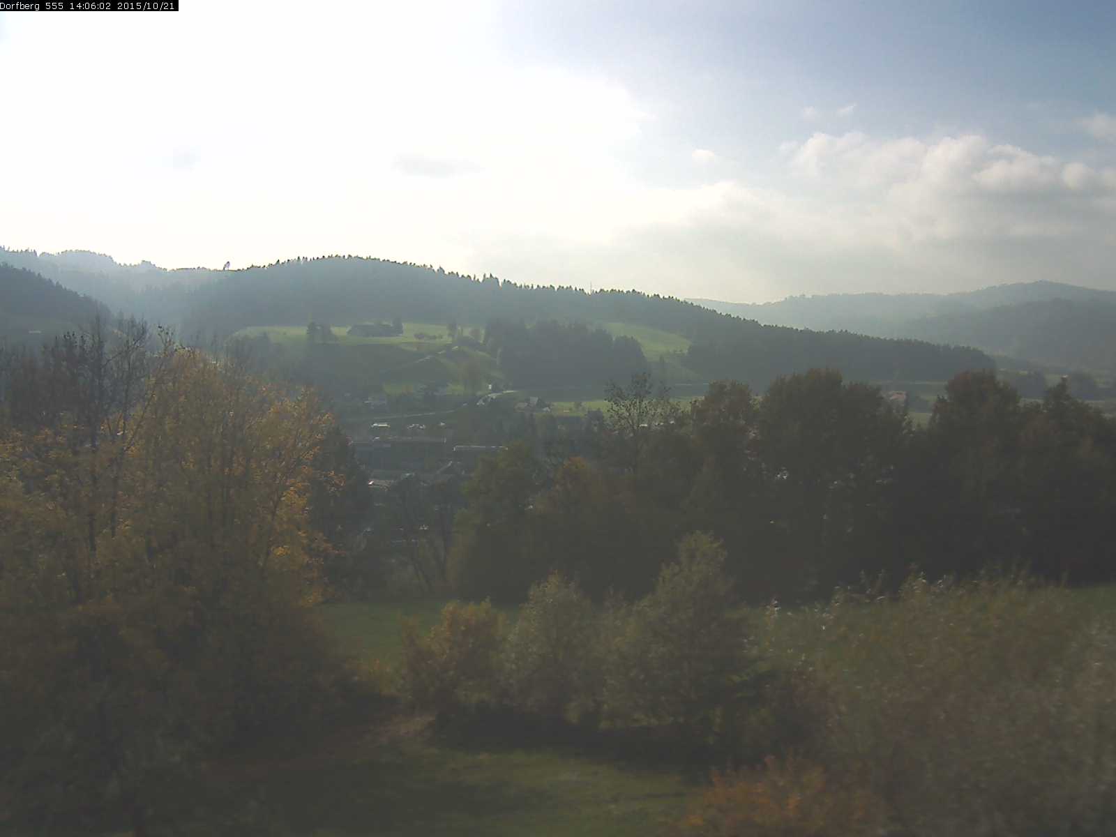 Webcam-Bild: Aussicht vom Dorfberg in Langnau 20151021-140601
