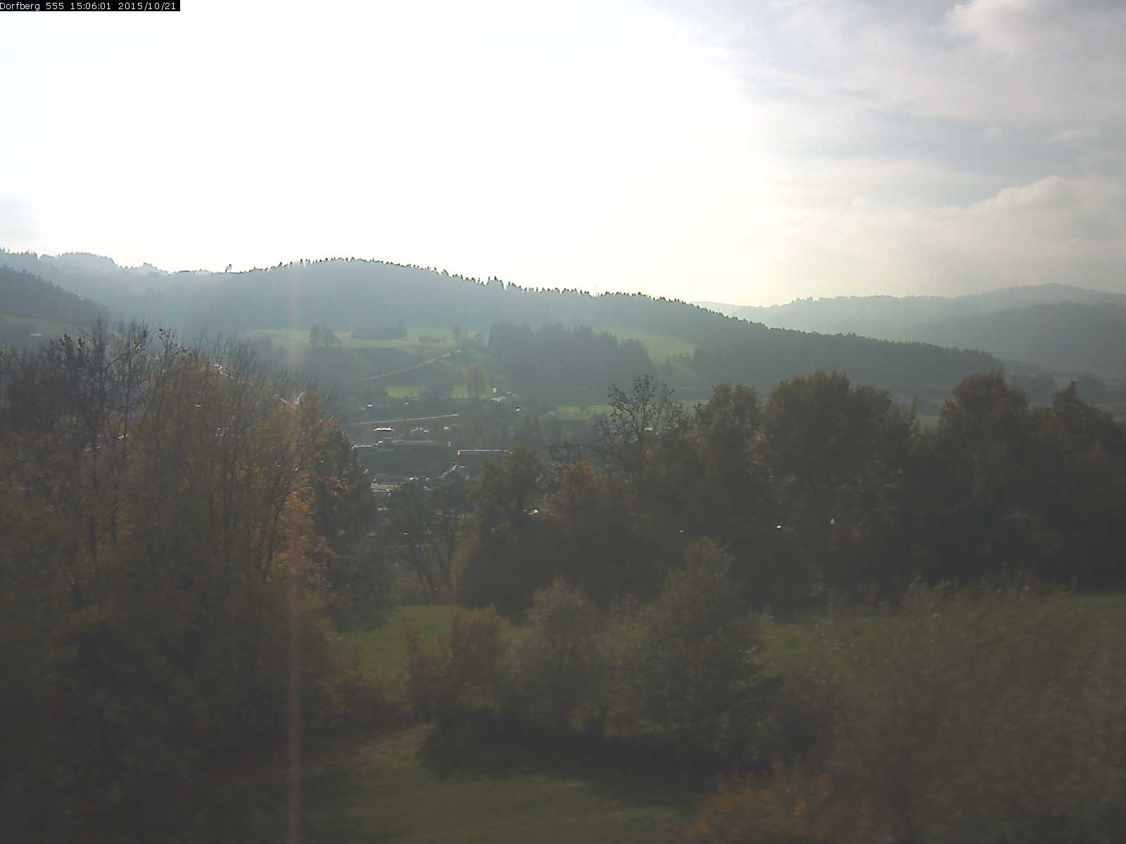 Webcam-Bild: Aussicht vom Dorfberg in Langnau 20151021-150601