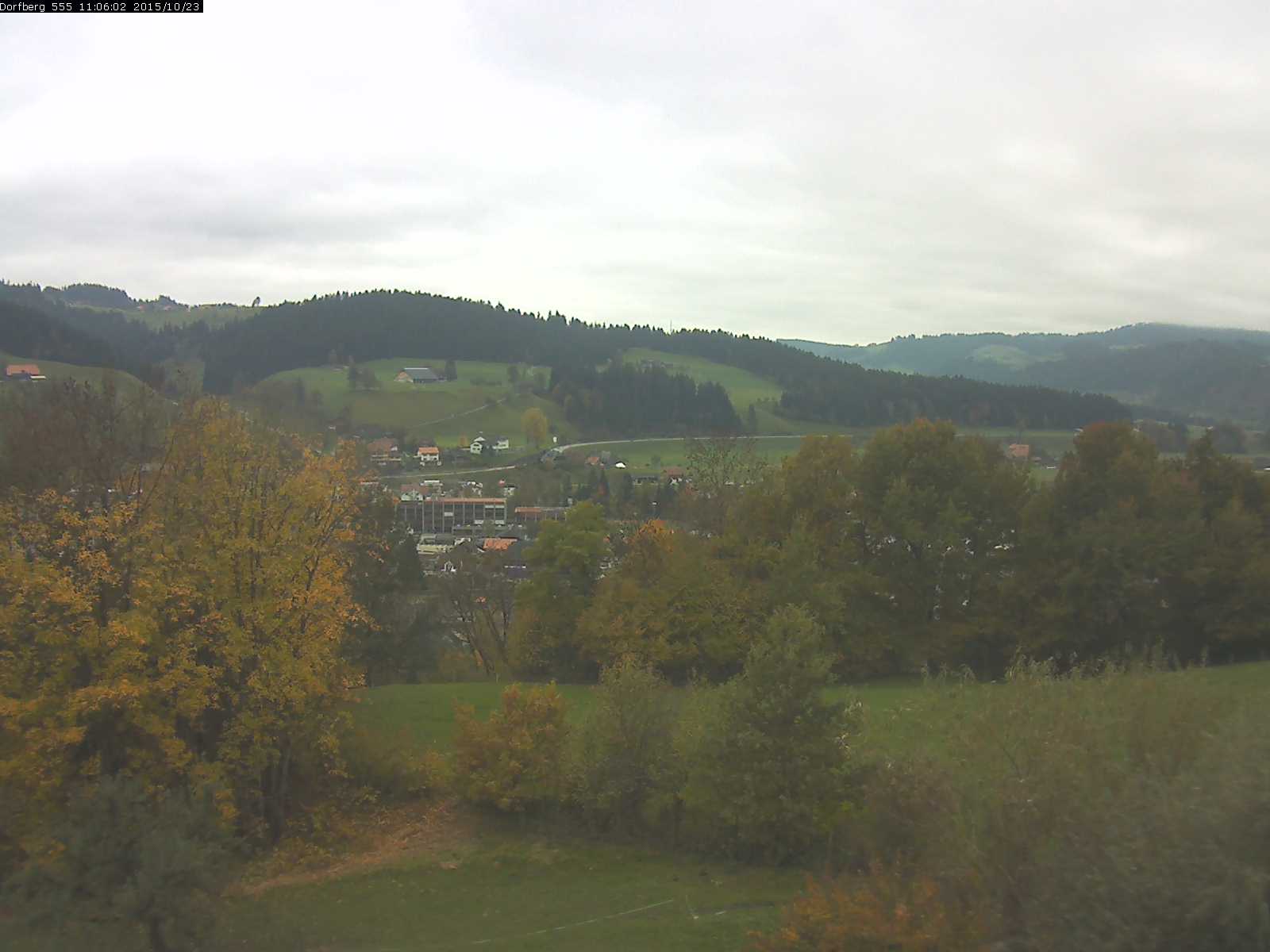 Webcam-Bild: Aussicht vom Dorfberg in Langnau 20151023-110601