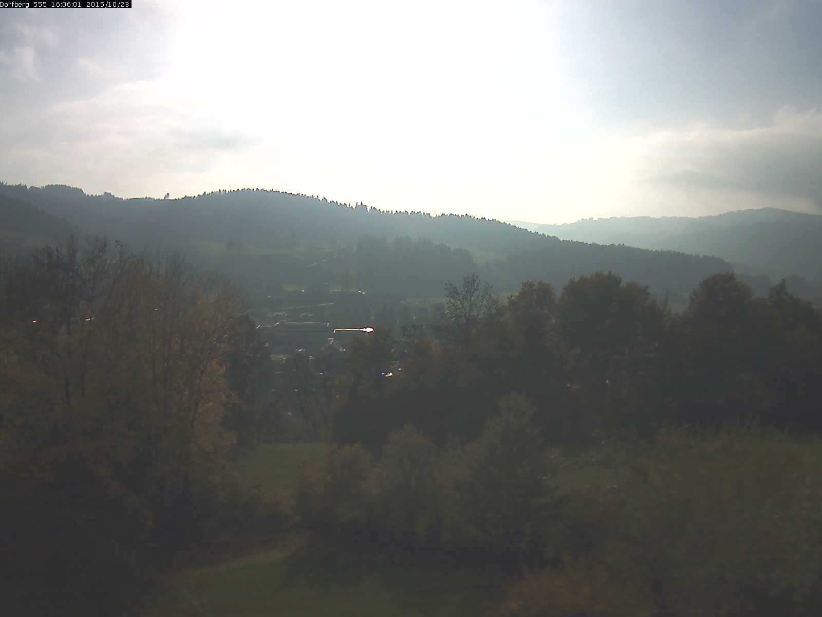 Webcam-Bild: Aussicht vom Dorfberg in Langnau 20151023-160601