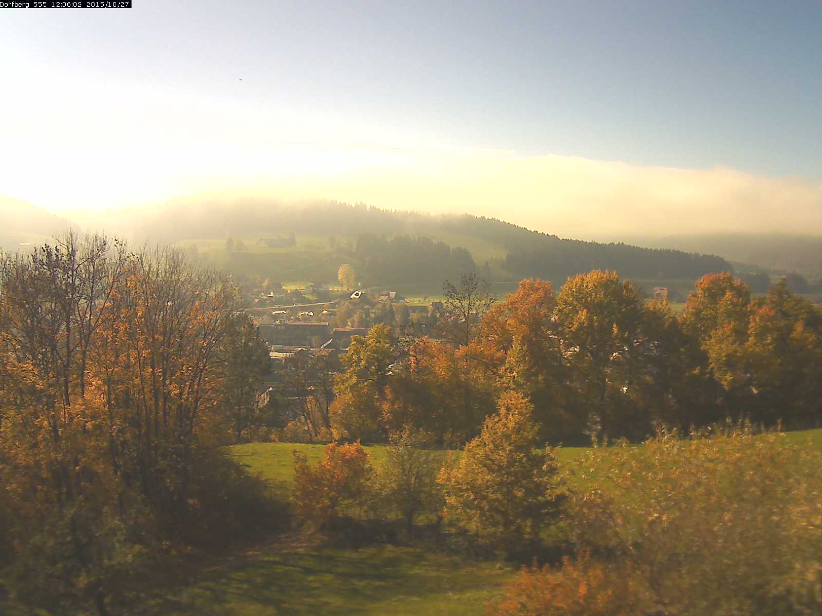 Webcam-Bild: Aussicht vom Dorfberg in Langnau 20151027-120601