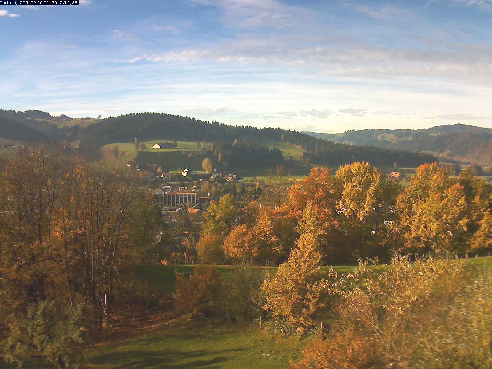 Webcam-Bild: Aussicht vom Dorfberg in Langnau 20151028-090601