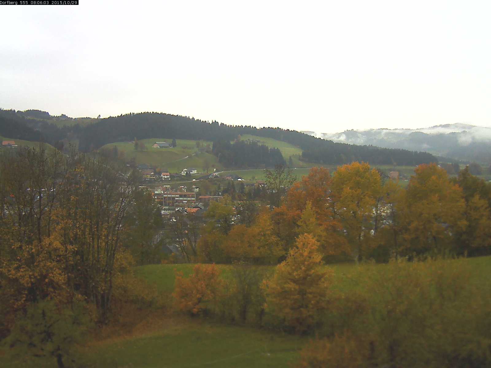Webcam-Bild: Aussicht vom Dorfberg in Langnau 20151029-080601