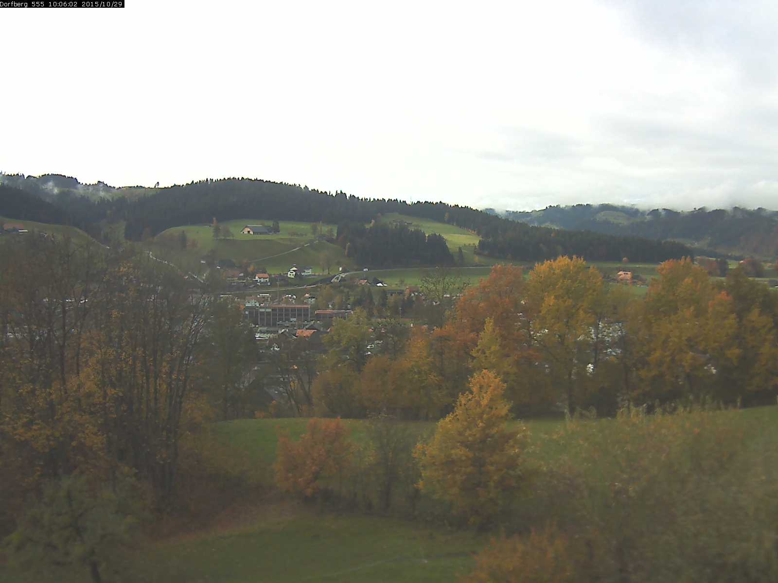 Webcam-Bild: Aussicht vom Dorfberg in Langnau 20151029-100601