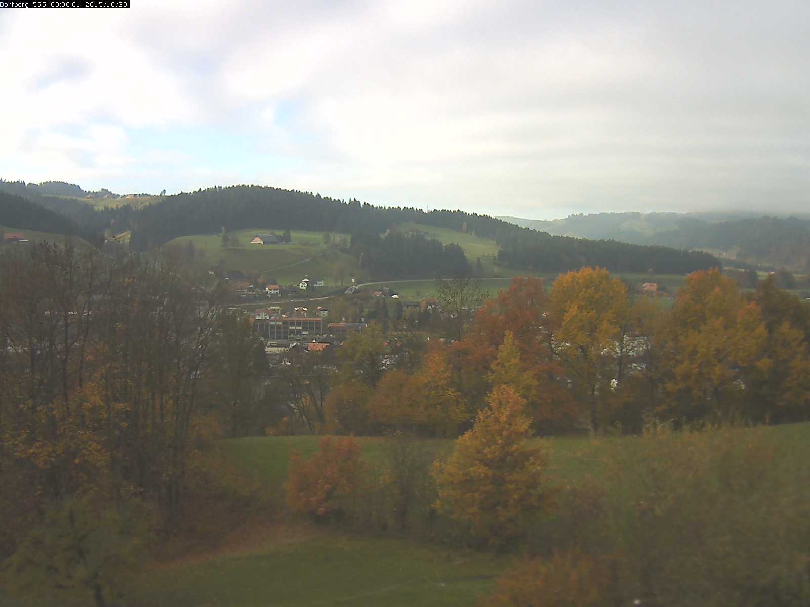 Webcam-Bild: Aussicht vom Dorfberg in Langnau 20151030-090601