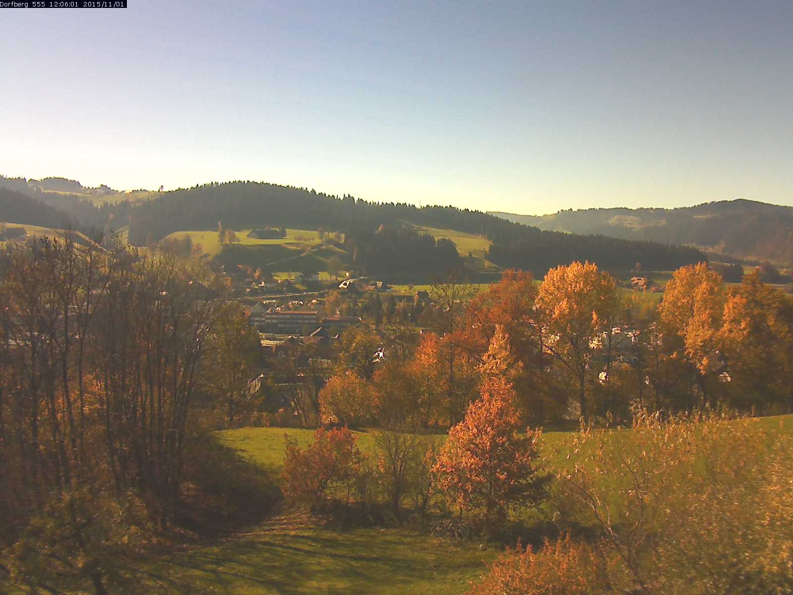 Webcam-Bild: Aussicht vom Dorfberg in Langnau 20151101-120601