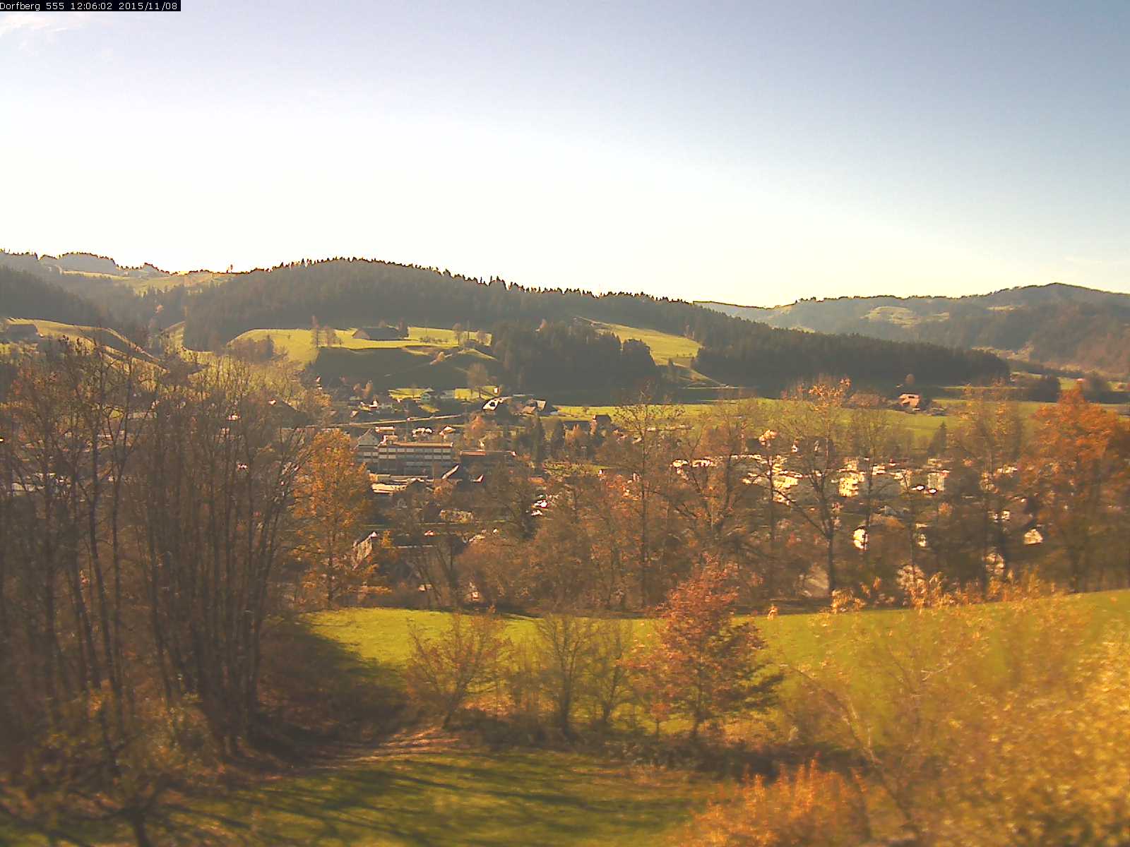 Webcam-Bild: Aussicht vom Dorfberg in Langnau 20151108-120601