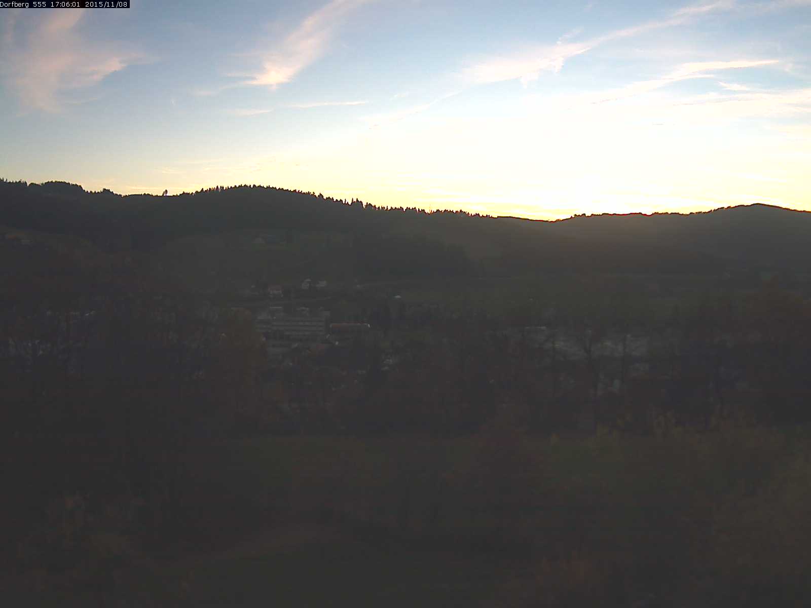 Webcam-Bild: Aussicht vom Dorfberg in Langnau 20151108-170601