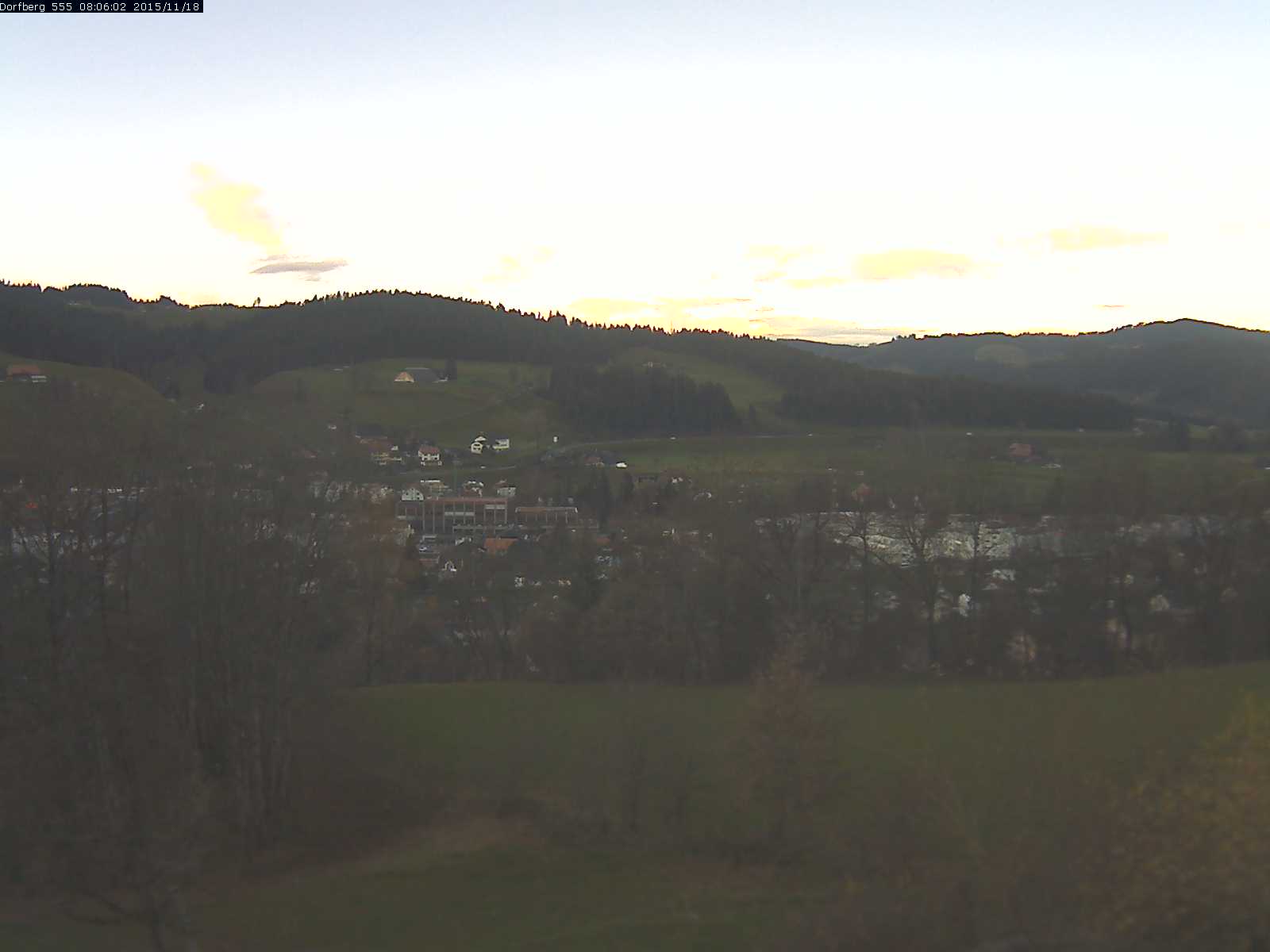 Webcam-Bild: Aussicht vom Dorfberg in Langnau 20151118-080601