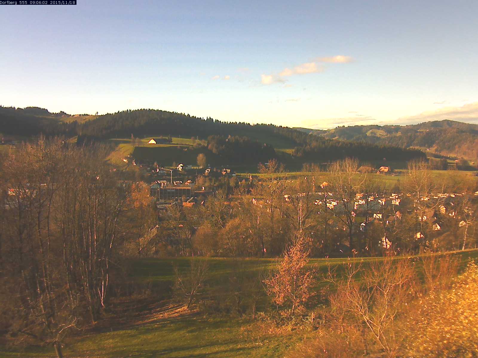 Webcam-Bild: Aussicht vom Dorfberg in Langnau 20151118-090601