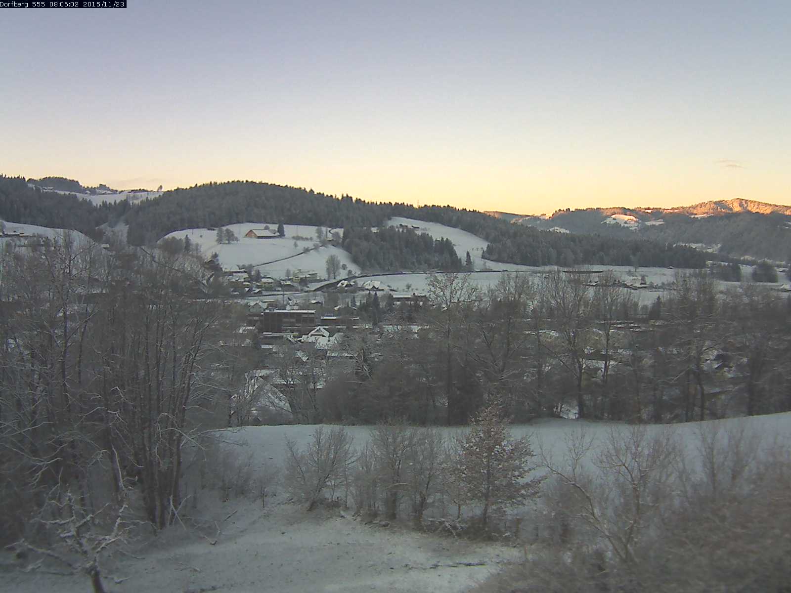 Webcam-Bild: Aussicht vom Dorfberg in Langnau 20151123-080601