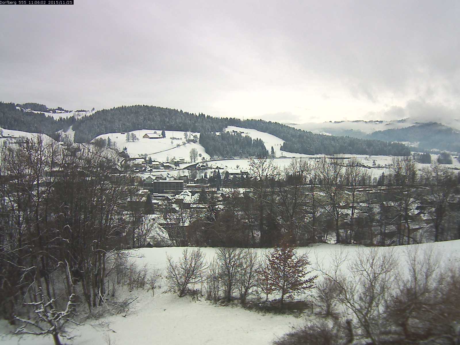 Webcam-Bild: Aussicht vom Dorfberg in Langnau 20151125-110601