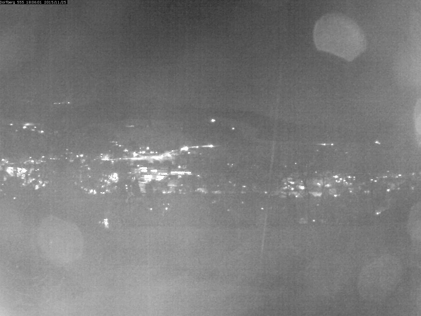 Webcam-Bild: Aussicht vom Dorfberg in Langnau 20151125-180601