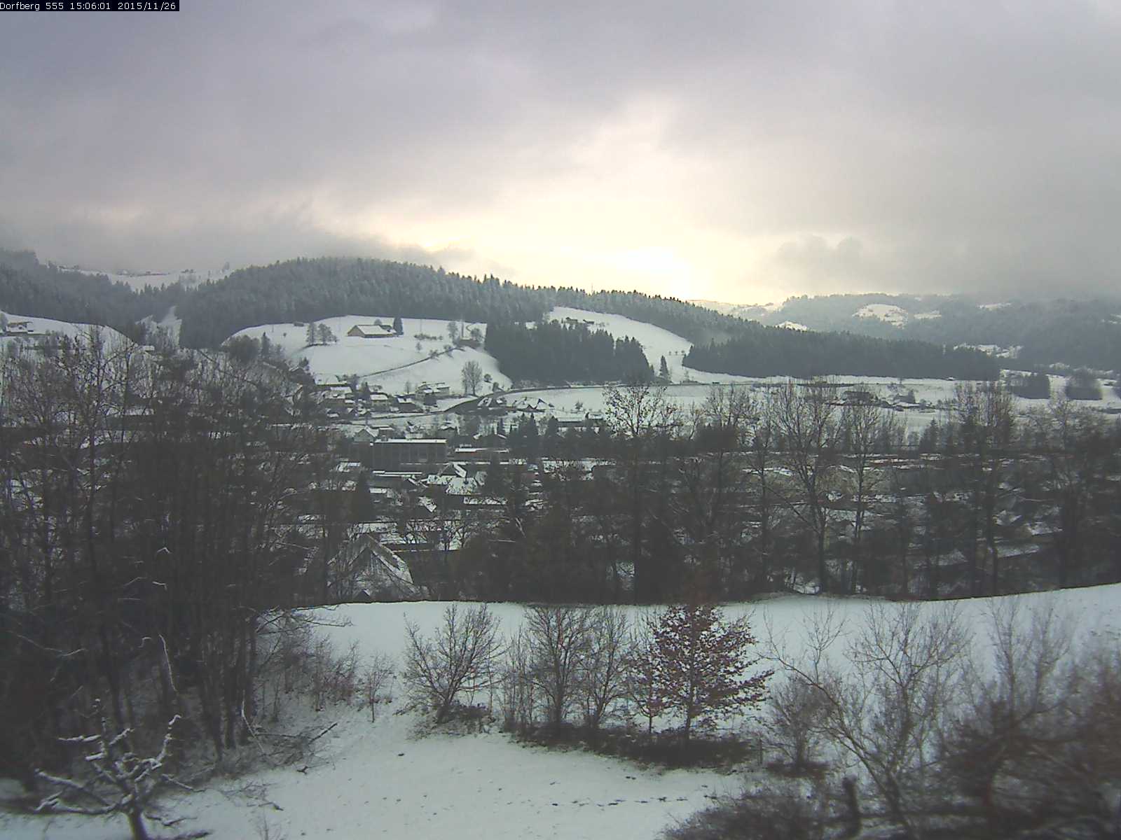 Webcam-Bild: Aussicht vom Dorfberg in Langnau 20151126-150601