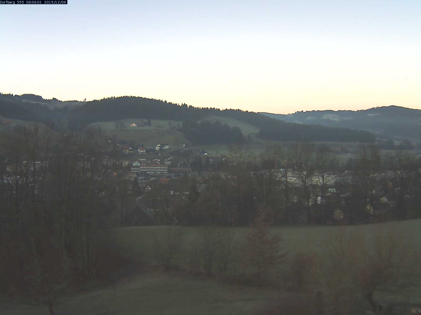 Webcam-Bild: Aussicht vom Dorfberg in Langnau 20151206-080601