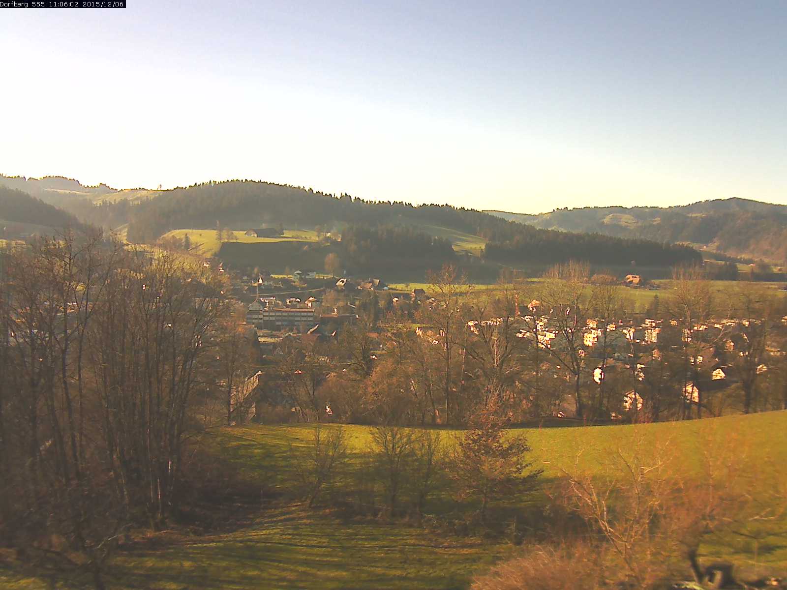 Webcam-Bild: Aussicht vom Dorfberg in Langnau 20151206-110601