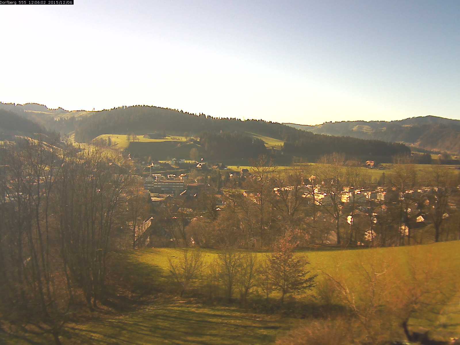 Webcam-Bild: Aussicht vom Dorfberg in Langnau 20151206-120601