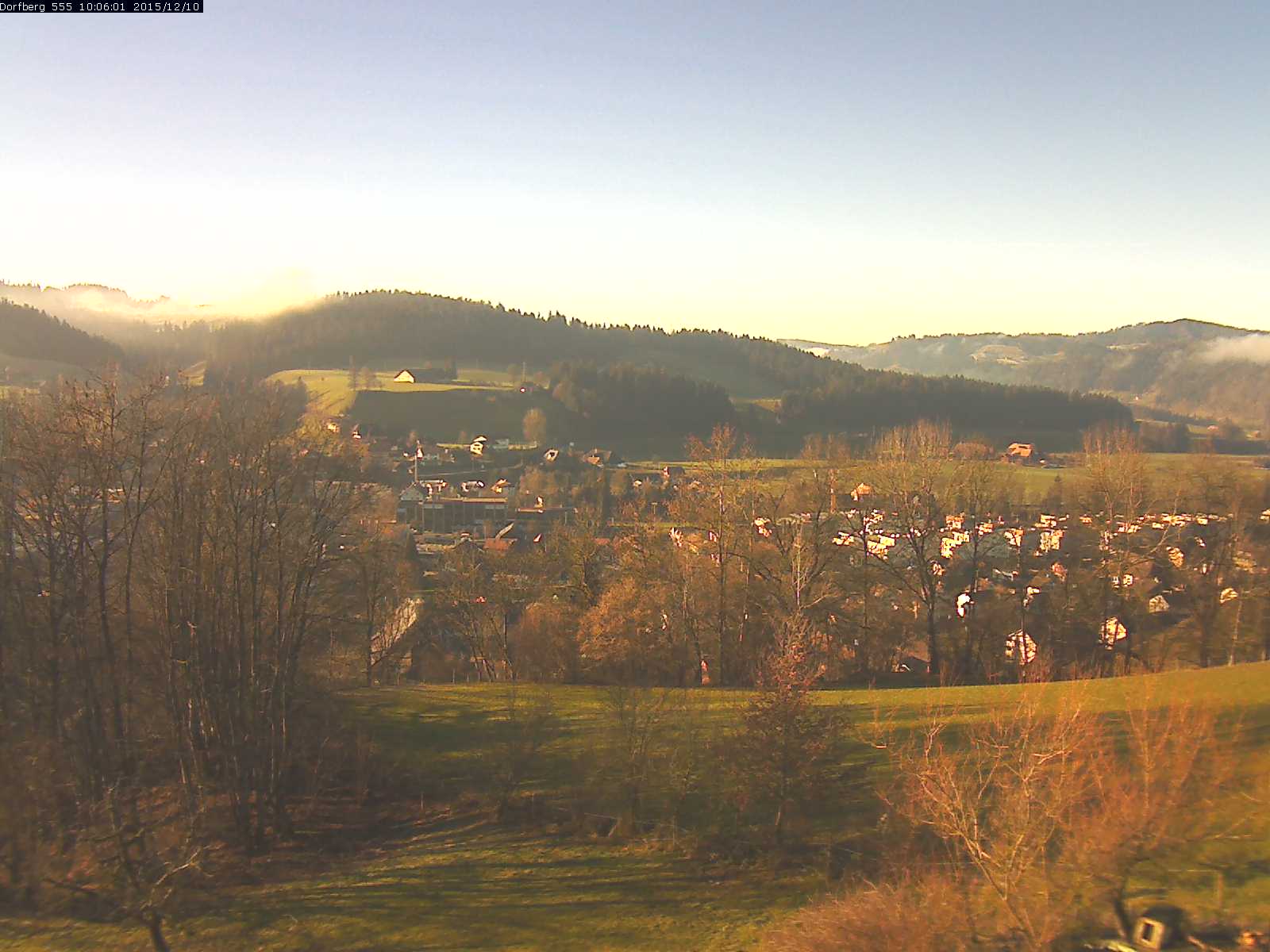 Webcam-Bild: Aussicht vom Dorfberg in Langnau 20151210-100601