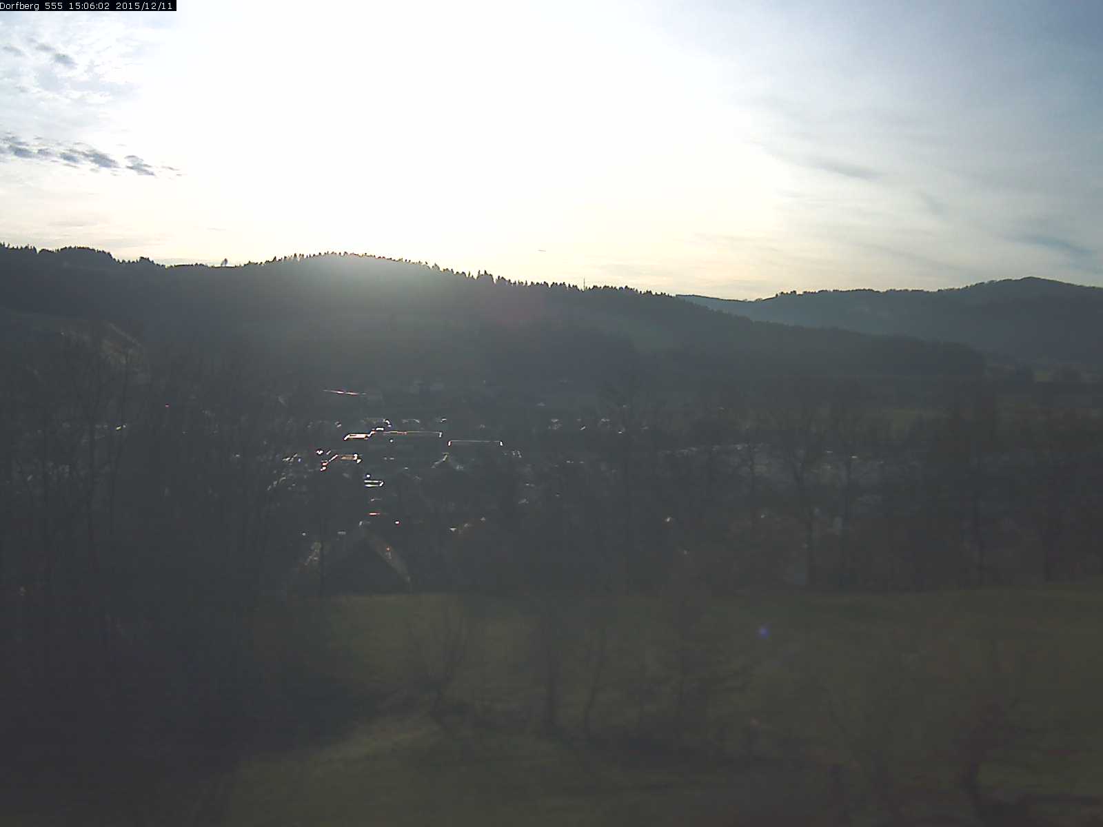 Webcam-Bild: Aussicht vom Dorfberg in Langnau 20151211-150601