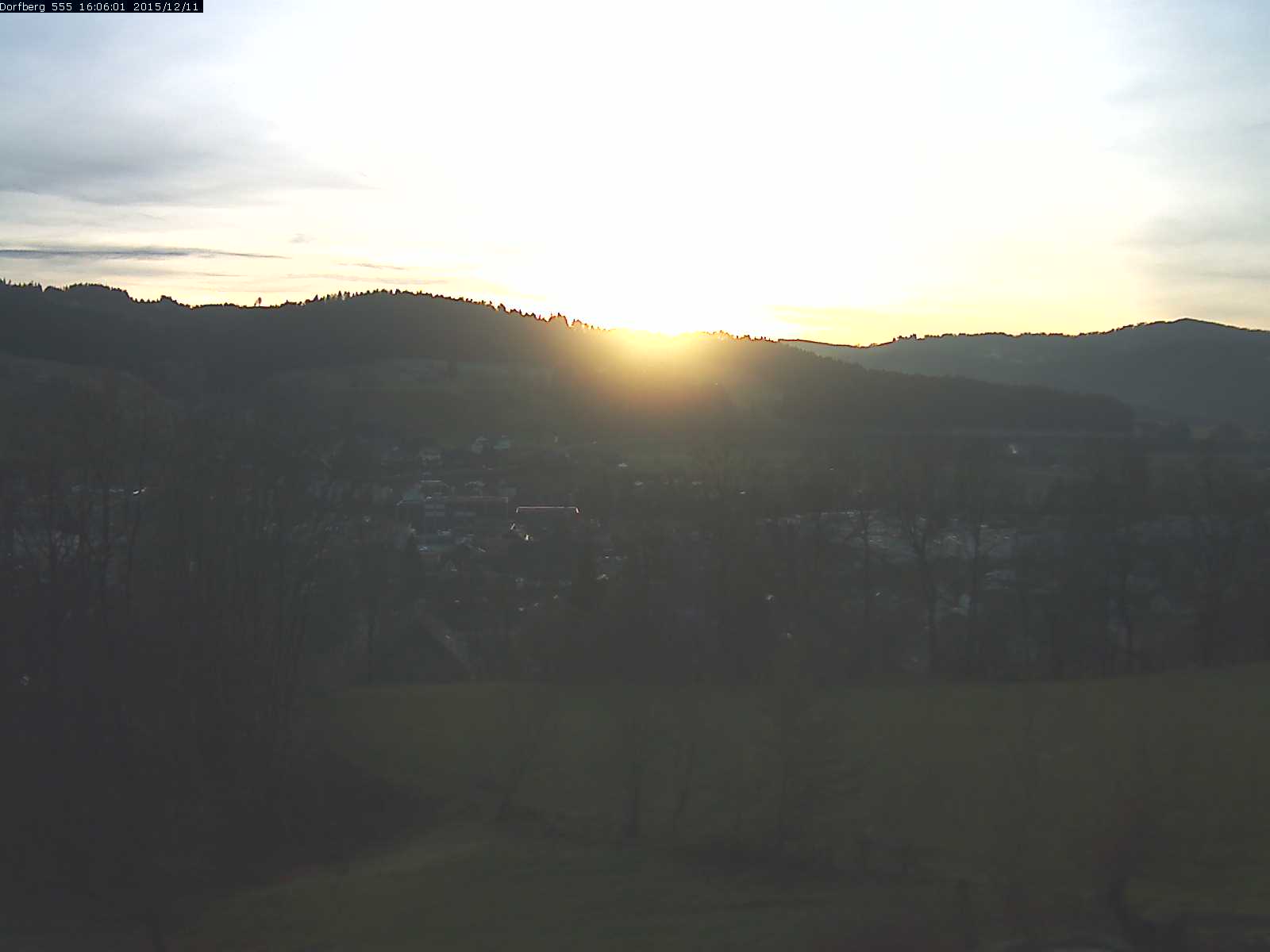 Webcam-Bild: Aussicht vom Dorfberg in Langnau 20151211-160601