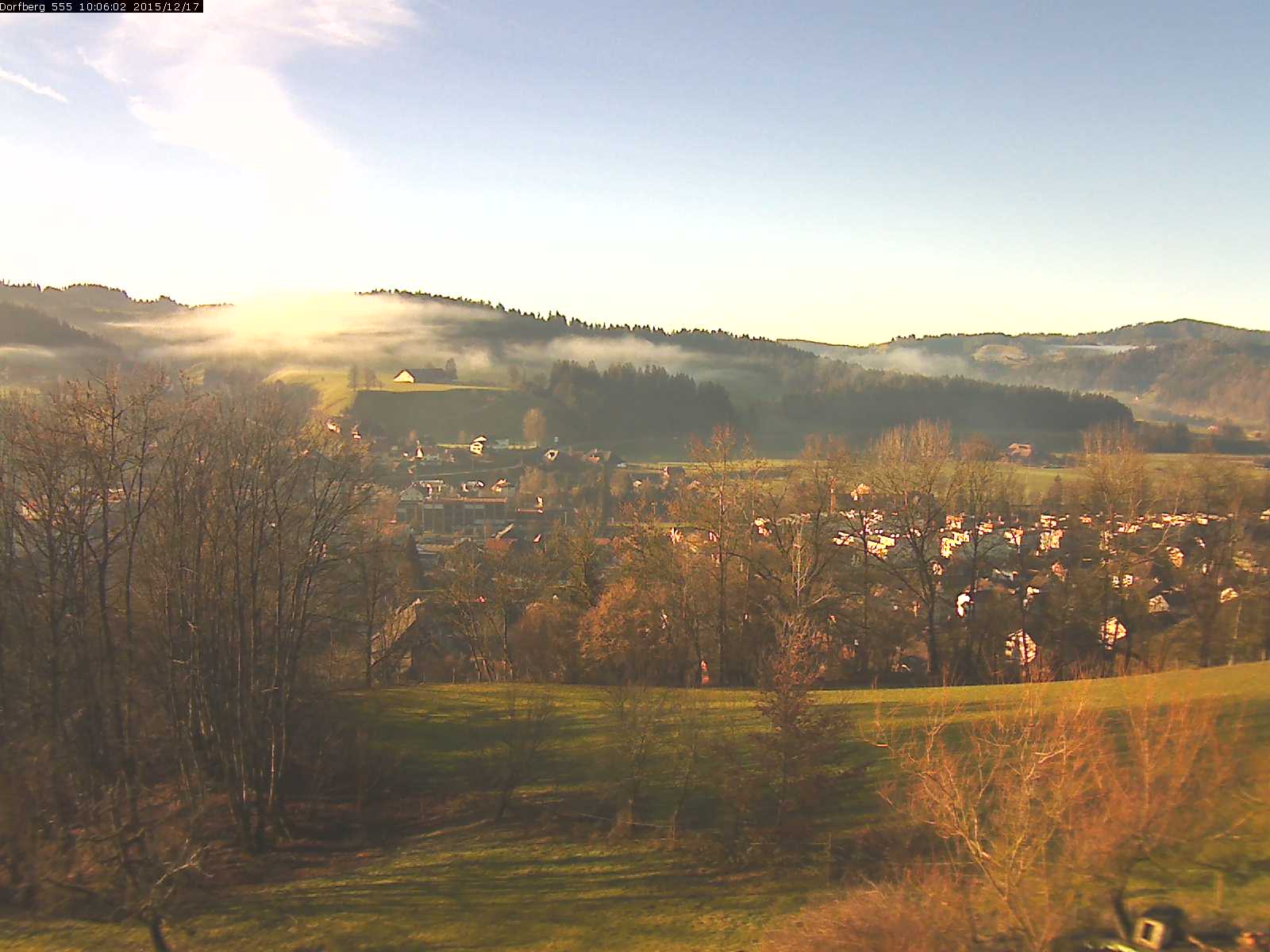 Webcam-Bild: Aussicht vom Dorfberg in Langnau 20151217-100601
