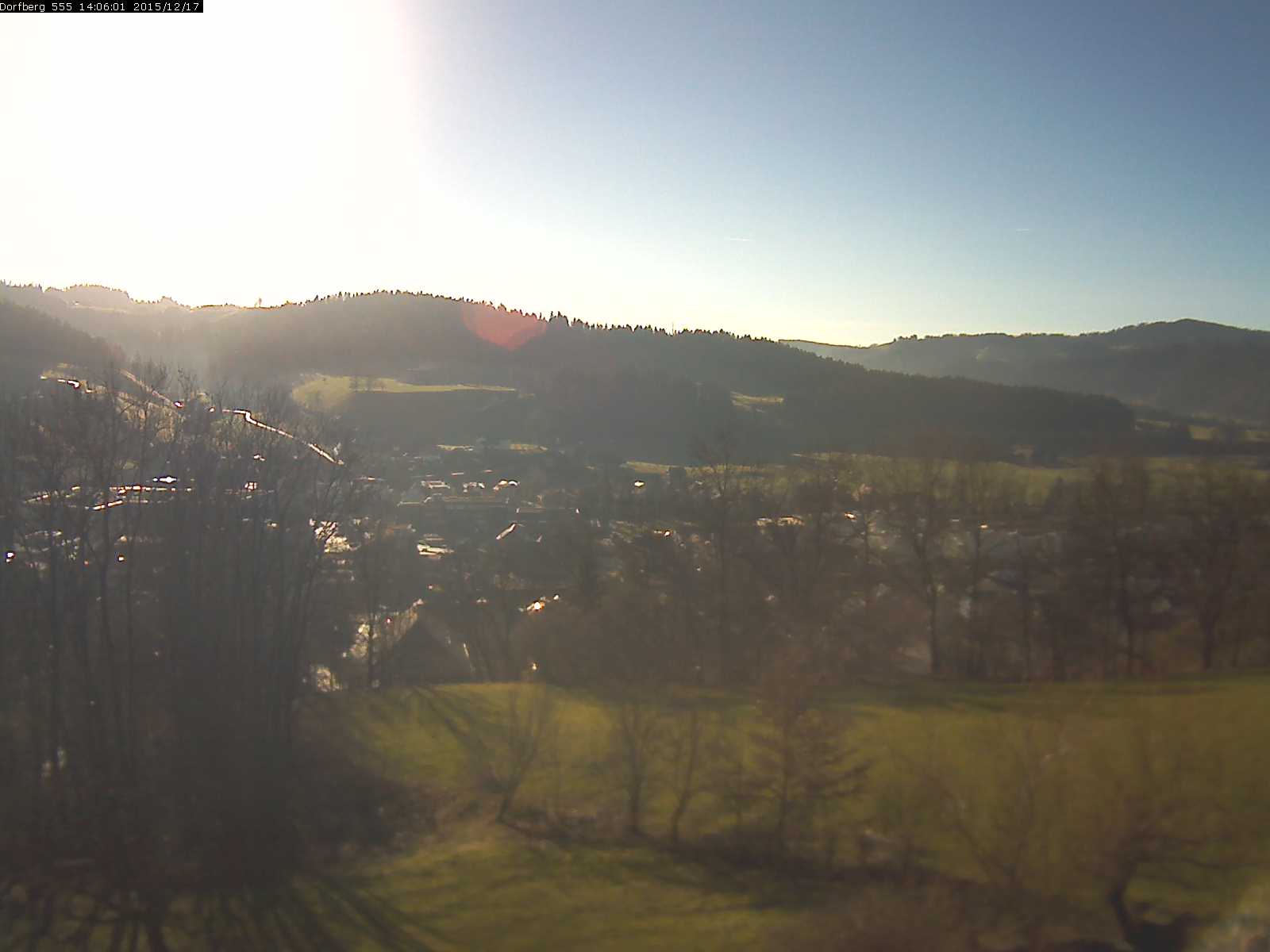 Webcam-Bild: Aussicht vom Dorfberg in Langnau 20151217-140601