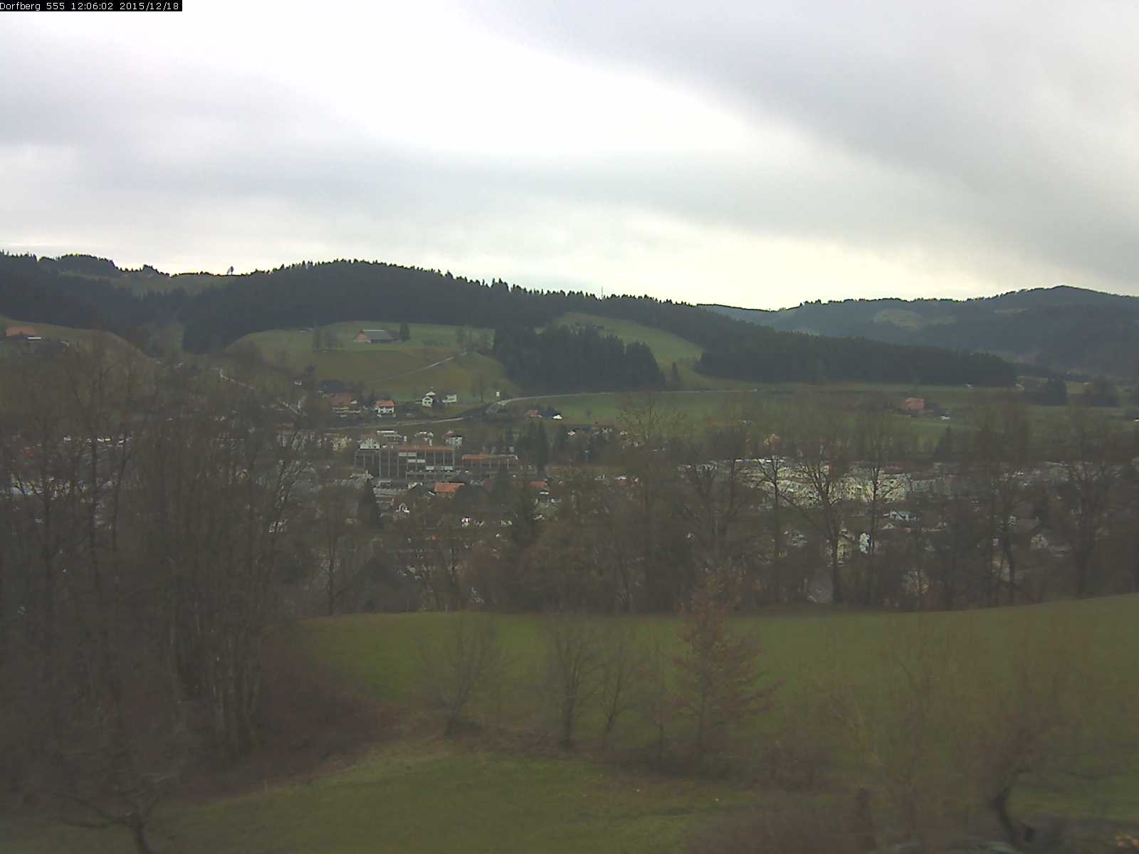 Webcam-Bild: Aussicht vom Dorfberg in Langnau 20151218-120601