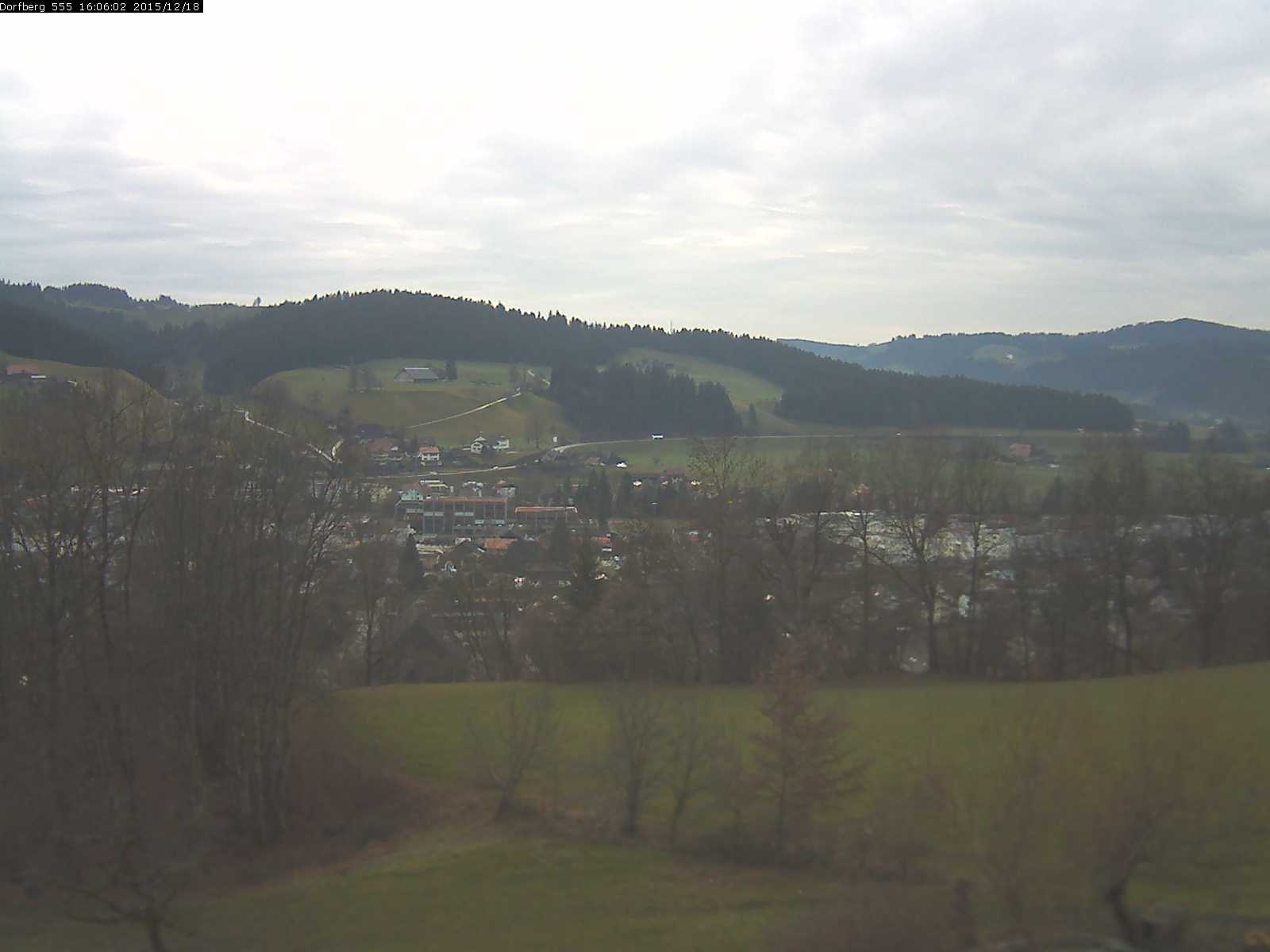 Webcam-Bild: Aussicht vom Dorfberg in Langnau 20151218-160601
