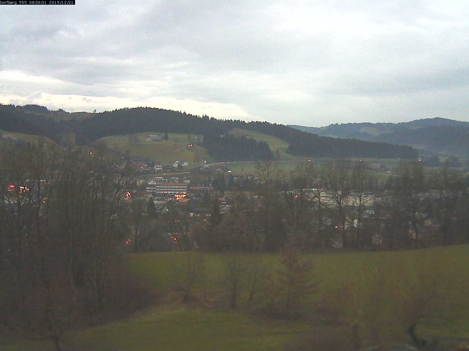 Webcam-Bild: Aussicht vom Dorfberg in Langnau 20151221-080601