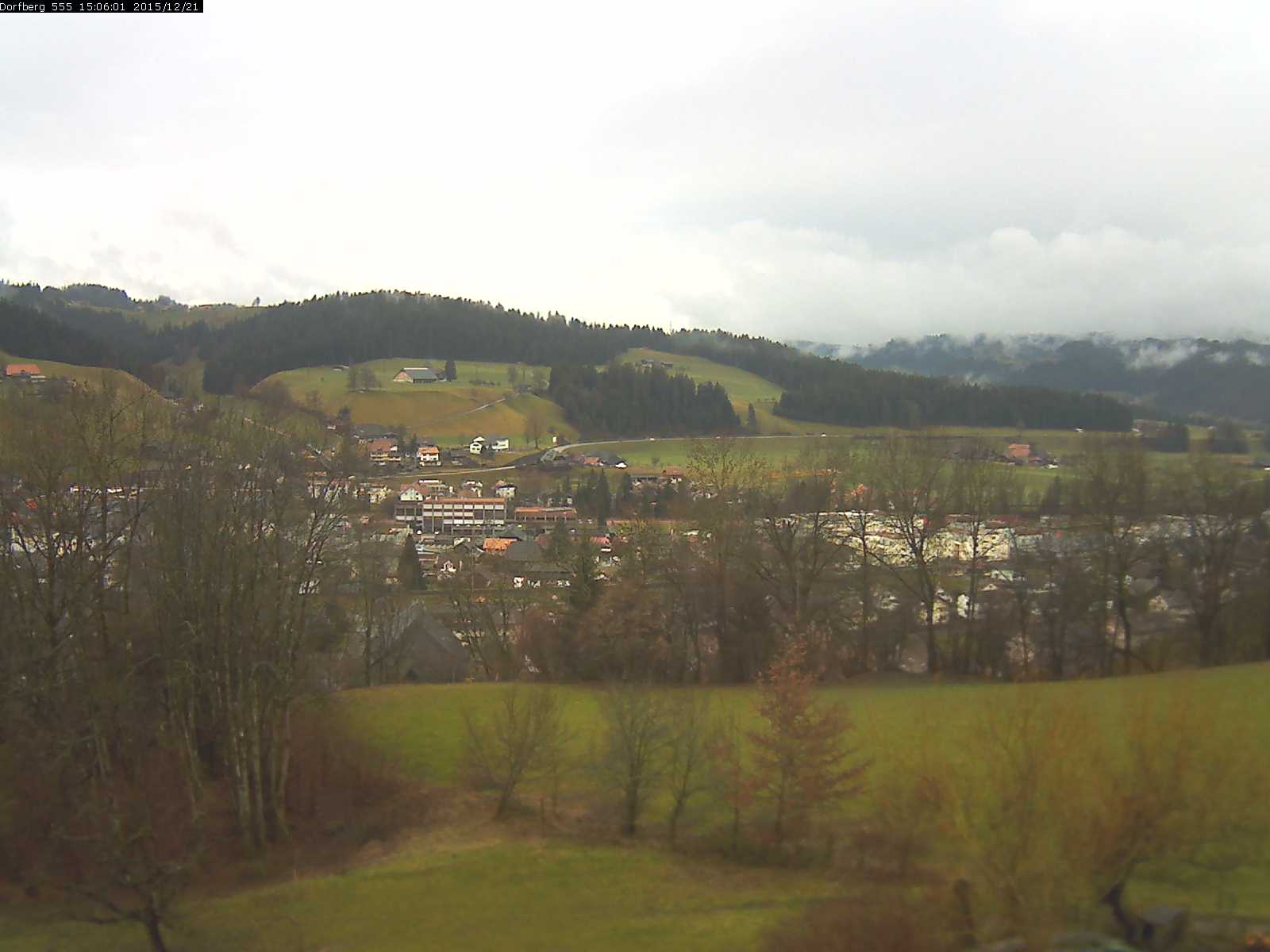 Webcam-Bild: Aussicht vom Dorfberg in Langnau 20151221-150601