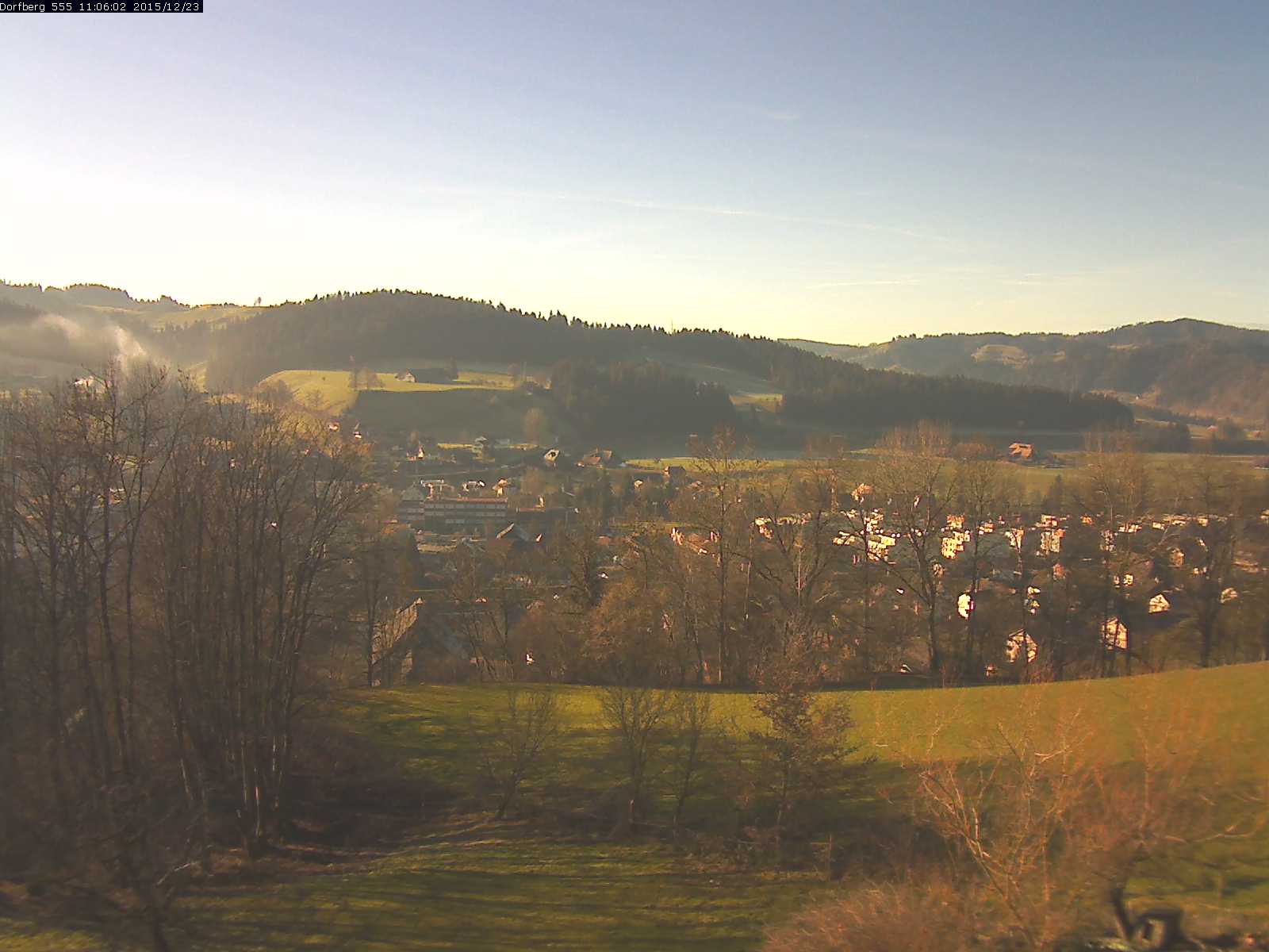 Webcam-Bild: Aussicht vom Dorfberg in Langnau 20151223-110601