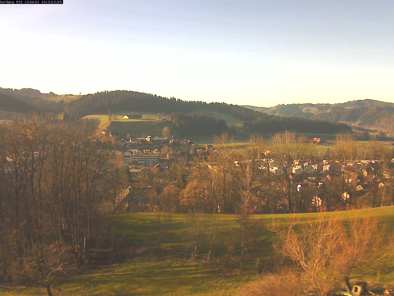 Webcam-Bild: Aussicht vom Dorfberg in Langnau 20151225-100601